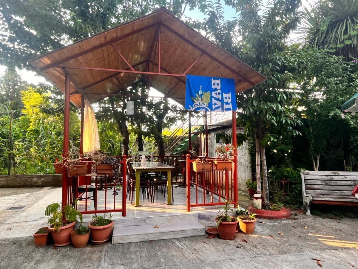 Dato'S Guesthouse Makhinjauri Exterior photo
